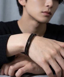 MONOCHROME（モノクローム）の「ステンレスダブルラインバングル（ブレスレット）」