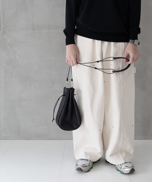 Senti（センティ）の「SENTI Dyneema Leather MEDICINE BAG L / 超軽量ダイニーマレザー メディスンバッグ L（ショルダーバッグ・メンズ・ブラック系その他/ブラック・FREE）」の16枚目の写真