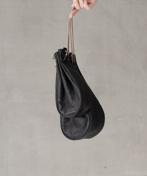 Senti（センティ）の「SENTI Dyneema Leather MEDICINE BAG L / 超軽量ダイニーマレザー メディスンバッグ L（ショルダーバッグ・メンズ・ブラック系その他/ブラック・FREE）」の22枚目の写真