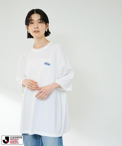 Mac-House(マックハウス)の「J.LEAGUE 【水戸ホーリーホック /MITO HOLLYHOCK】サポーターズデザインTシャツ/Jリーグ(Tシャツ/カットソー・メンズ・チャコールグレー/ホワイト・M/L)」の3枚目の写真