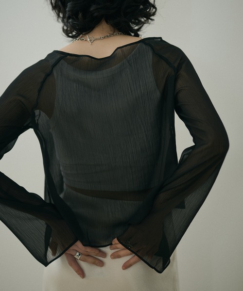 LAULEN(ローレン)の「boat neck sheer short tops /ボートネックシアーロングスリーブクロップドトップス(Tシャツ/カットソー・レディース・ピンク/ライトグリーン/ブラック・FREE)」の9枚目の写真