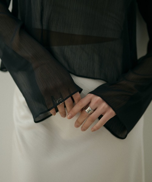 LAULEN(ローレン)の「boat neck sheer short tops /ボートネックシアーロングスリーブクロップドトップス(Tシャツ/カットソー・レディース・ピンク/ライトグリーン/ブラック・FREE)」の20枚目の写真