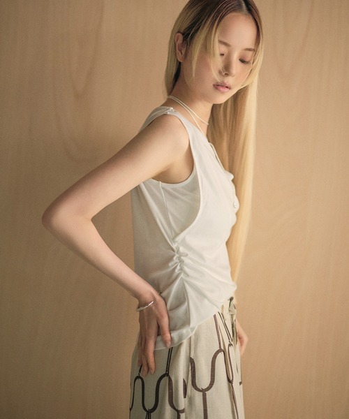 LAULEN（ローレン）の「drape layered sleeveless tops /サイドギャザードレープレイヤードノースリーブトップス（Tシャツ/カットソー・レディース・ホワイト/ダークグレー/ブラック・FREE）」の20枚目の写真
