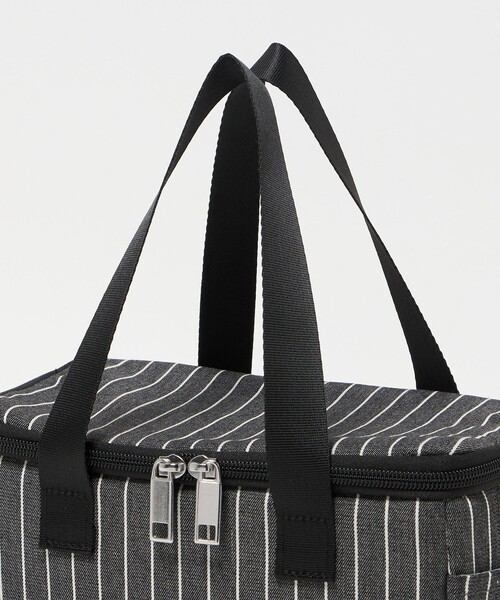 UNITED ARROWS(ユナイテッドアローズ)の「ストライプ ボックス型 トートバッグ S(トートバッグ・レディース・ライトブルー/ブラック・FREE)」の19枚目の写真