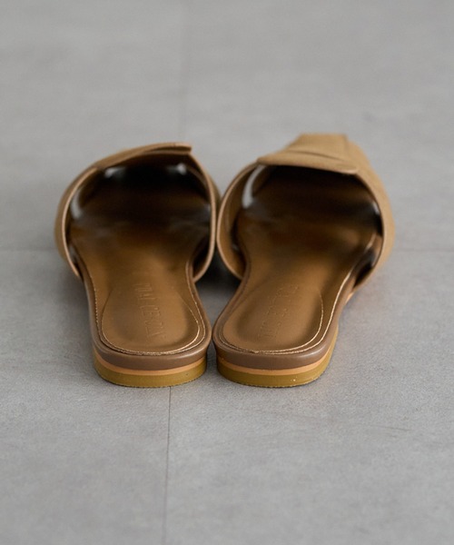PUAL CE CIN（ピュアルセシン）の「グルカミュールサンダル（サンダル・レディース・ブラック/ベージュ・SMALL/MEDIUM/LARGE）」の7枚目の写真