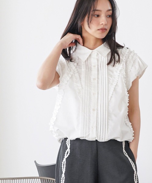 mili an deni(ミリアンデニ)の「裾バルーンフリルブラウス(シャツ/ブラウス・レディース・ブルー/ブラック/オフホワイト・M)」の4枚目の写真