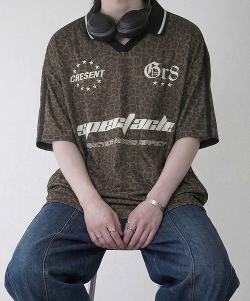 NYLAUS(ナイラス)の「【NYS】デザインゲームTシャツ サッカーTシャツ ユニフォームデザイン 襟付き カモフラ ヒョウ ストライプ チェック(Tシャツ/カットソー・レディース・チェック/カモフラージュ/レオパード/ピンク系その他/ホワイト/ブルー系その他/ダークブルー/ネイビー/チャコール/ブラック系その他/オフホワイト/ブラック/グリーン・L/M)」の1枚目の写真
