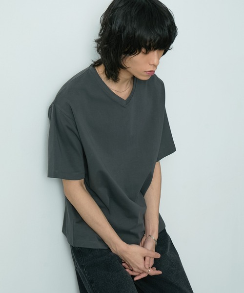 CIYOT（シヨウト）の「＜接触冷感＞クールハイゲージコットンレギュラーフィット  Vネック Tシャツ 【CIYOT】（Tシャツ/カットソー・メンズ・グレイッシュブルー/ブラック/チャコール/ホワイト/ライトグレー系/ブラウン・S/M/L）」の3枚目の写真