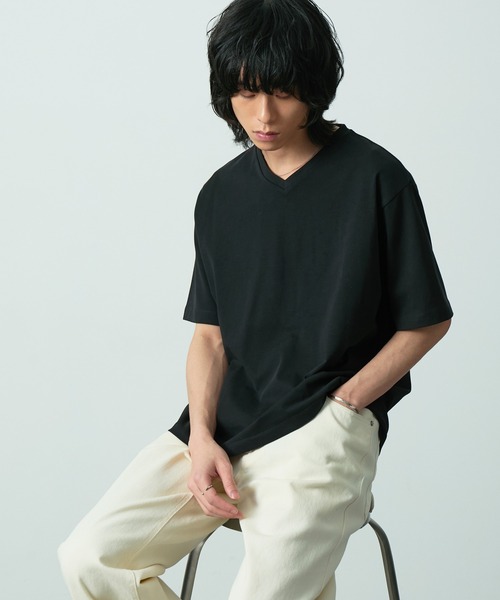 CIYOT（シヨウト）の「＜接触冷感＞クールハイゲージコットンレギュラーフィット  Vネック Tシャツ 【CIYOT】（Tシャツ/カットソー・メンズ・グレイッシュブルー/ブラック/チャコール/ホワイト/ライトグレー系/ブラウン・S/M/L）」の21枚目の写真
