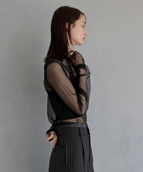 &g'aime(アンジェム)の「【&g'aime 】バイカラーシアータートル Bicolor Sheer Turtleneck(Tシャツ/カットソー・レディース・ブラック/グレー/オフホワイト・FREE)」の20枚目の写真