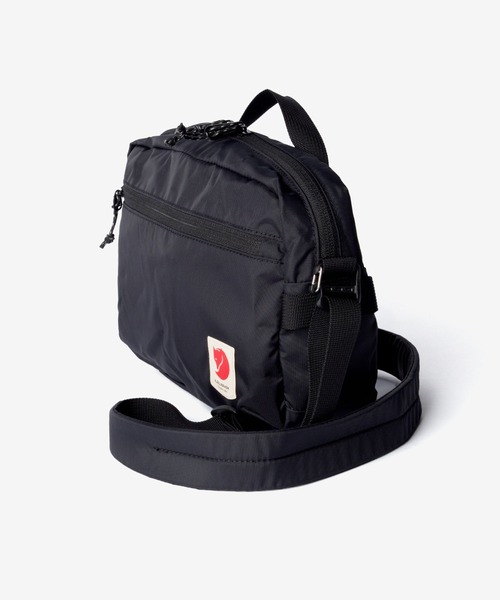FJALLRAVEN TRAVEL(フェルラーベントラベル)の「FJALLRAVEN HIGH COAST CROSSBODY フェールラーベン ハイコースト ショルダーバッグ(ショルダーバッグ・レディース・ブラック/グリーン系1/ベージュ系1/ネイビー/ブルー系その他・FREE)」の17枚目の写真