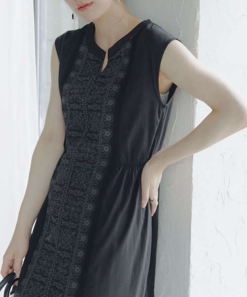 slattgir(スラットジール)の「高身長 綿100%フロント刺しゅうデザインワンピース(トールサイズ)Essenave(ワンピース・レディース・ブラウン/ブラック・T3L/T4L/T5L/TM/TL/TLL)」の2枚目の写真