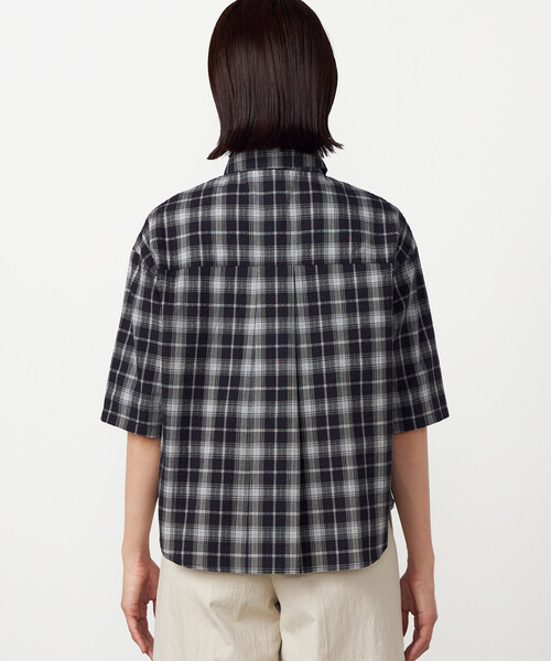 COMME CA ISM(コムサイズム)の「サッカーチェックシャツ(シャツ/ブラウス・レディース・ブラック系/ホワイト系・LARGE/MEDIUM)」の12枚目の写真