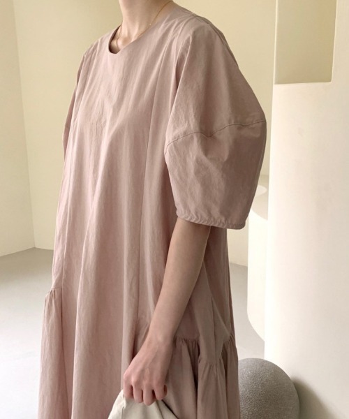 FAVORITO(ファヴォリート)の「Uネックロングワンピース(ワンピース・レディース・ピンク/モカ・L/M)」の3枚目の写真