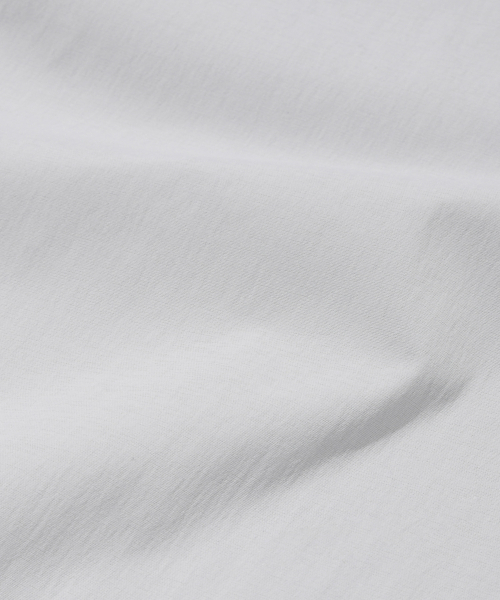 COVERNAT(カバーナット)の「スモールCロゴナイロンTシャツアッシュブルー(Tシャツ/カットソー・レディース・その他・SMALL/MEDIUM/LARGE/X-LARGE/XX-LARGE)」の3枚目の写真