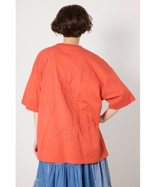 RODEO CROWNS WIDE BOWL(ロデオクラウンズワイドボウル)の「クレヨンタッチ同色発泡プリントTシャツ(Tシャツ/カットソー・レディース・ライトグリーン/オレンジ/ブラック/オフホワイト・MEDIUM/LARGE)」の12枚目の写真