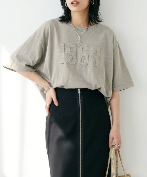 itto...(イット)の「ピグメント加工刺繍ロゴTシャツ(Tシャツ/カットソー・レディース・グレイッシュベージュ/ブラック・M)」の4枚目の写真