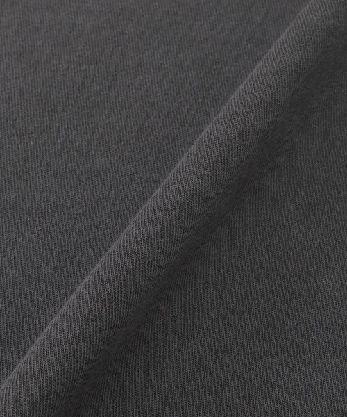 itto...(イット)の「ピグメント加工刺繍ロゴTシャツ(Tシャツ/カットソー・レディース・グレイッシュベージュ/ブラック・M)」の18枚目の写真
