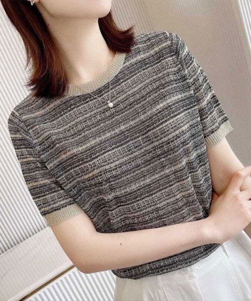 Flugge(フラッジー)の「半袖ジャガードトップス(Tシャツ/カットソー・レディース・ベージュ・MEDIUM/LARGE)」の9枚目の写真