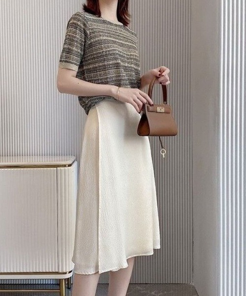 Flugge(フラッジー)の「半袖ジャガードトップス(Tシャツ/カットソー・レディース・ベージュ・MEDIUM/LARGE)」の13枚目の写真