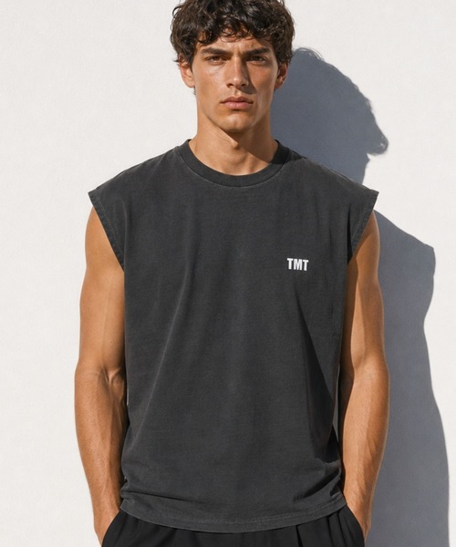 TMT(ティーエムティー)の「DRY COTTON JERSEY SLEEVELESS TEE (LOGO)(Tシャツ/カットソー・メンズ・ブラック/ホワイト・X-LARGE/LARGE/MEDIUM)」の1枚目の写真