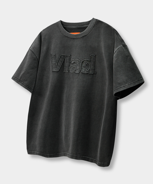 DIMITRI BLACK(ディミトリブラック)の「VLAD カットオフアプリケ半袖Tシャツ_4 COLOR(Tシャツ/カットソー・レディース・チャコール/ホワイト/ブラック/チャコールグレー・MEDIUM/LARGE/X-LARGE)」の5枚目の写真