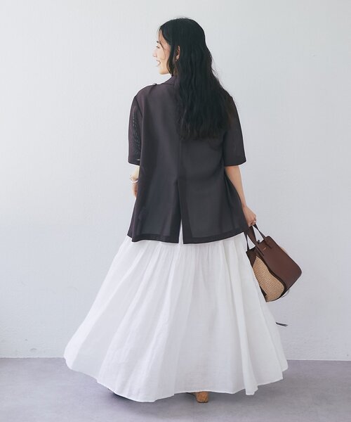 La boutique BonBon（ラブティックボンボン）の「【ラグジュアリー感漂うワンピース】リネンティアードワンピース（ワンピース・レディース・オフホワイト/ブラック・PM/FREE）」の19枚目の写真