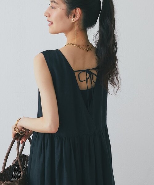 La boutique BonBon（ラブティックボンボン）の「【ラグジュアリー感漂うワンピース】リネンティアードワンピース（ワンピース・レディース・オフホワイト/ブラック・PM/FREE）」の13枚目の写真