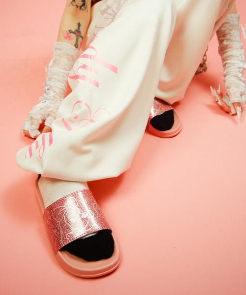 GALFY（ガルフィー）の「『GALFY/ガルフィー』キラ☆FANCYサンダル（サンダル・レディース・ピンク/ブラック/パープル・SS/S）」の8枚目の写真