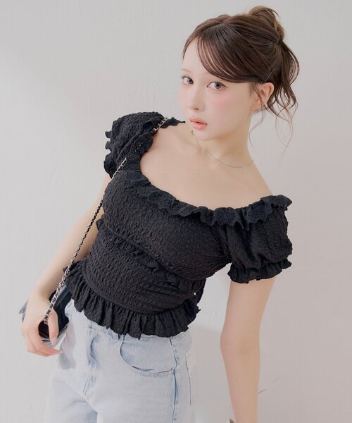 Chico(チコ)の「【セットアップ対応】シャーリングパフスリーブトップス(Tシャツ/カットソー・レディース・ブラウン/ベージュ/ホワイト/ブラック・FREE)」の3枚目の写真