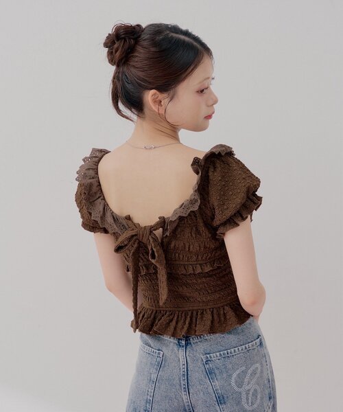 Chico(チコ)の「【セットアップ対応】シャーリングパフスリーブトップス(Tシャツ/カットソー・レディース・ブラウン/ベージュ/ホワイト/ブラック・FREE)」の7枚目の写真