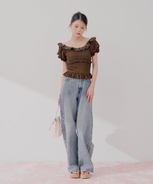 Chico(チコ)の「【セットアップ対応】シャーリングパフスリーブトップス(Tシャツ/カットソー・レディース・ブラウン/ベージュ/ホワイト/ブラック・FREE)」の9枚目の写真