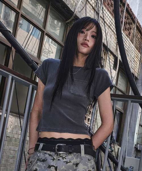 NOMANUAL(NOMANUAL)の「NM VINTAGE T-SHIRT (WOMAN) - WASHED BLACK(Tシャツ/カットソー・レディース・その他・SMALL/MEDIUM/LARGE)」の1枚目の写真