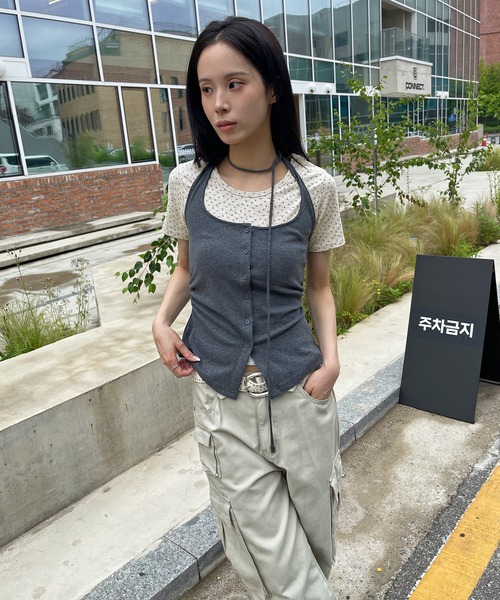 UNE MANSION（ユヌマンション）の「【レイヤード用におすすめ】デイリー花柄UネックアンバランスミドルTシャツカットソー（Tシャツ/カットソー・レディース・クリーム/オートミール・FREE）」の15枚目の写真