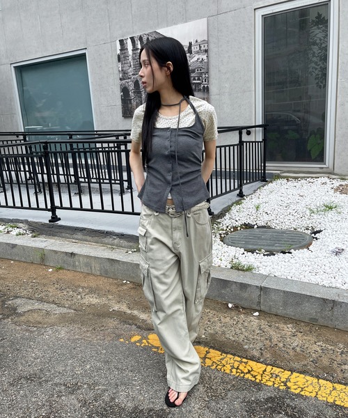 UNE MANSION（ユヌマンション）の「【レイヤード用におすすめ】デイリー花柄UネックアンバランスミドルTシャツカットソー（Tシャツ/カットソー・レディース・クリーム/オートミール・FREE）」の21枚目の写真
