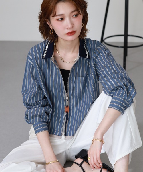 crossi（クロッシー）の「ニット衿配色ストライプジップショートシャツ（ブルゾン・レディース・ブルー・40）」の16枚目の写真