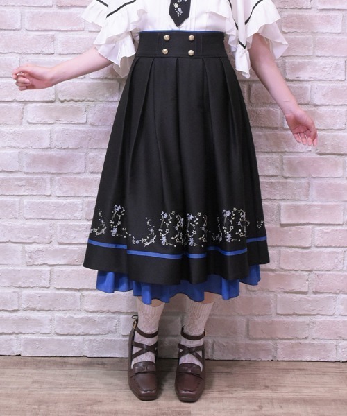 axes femme POETIQUE（アクシーズファムポエティック）の「スパークル刺繍配色ＳＫ（スカート・レディース・ラベンダー/ブラック・MEDIUM）」の8枚目の写真