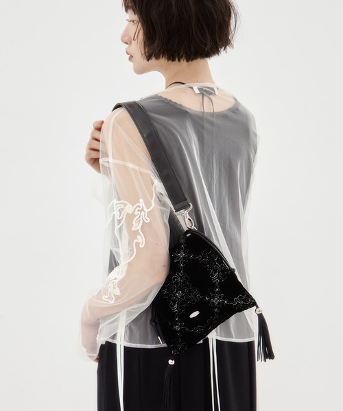 tanakadaisuke(タナカダイスケ)の「【tanakadaisuke/タナカダイスケ】palace tiles quilted drawstring bag/パレスタイルズキルテッドドローストリングバッグ(ショルダーバッグ・レディース・ブラック・FREE)」の3枚目の写真