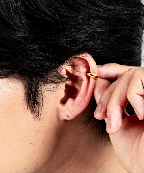 TOM WOOD（トムウッド）の「【TOMWOOD】Ear Cuff Thick Gold　イヤーカフ　ゴールド　ユニセックス（イヤーカフ・レディース・ゴールド・S/M）」の15枚目の写真