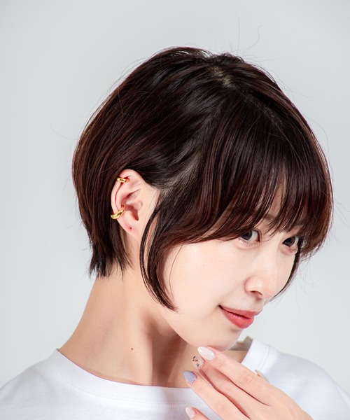 TOM WOOD（トムウッド）の「【TOMWOOD】Ear Cuff Thick Gold　イヤーカフ　ゴールド　ユニセックス（イヤーカフ・レディース・ゴールド・S/M）」の13枚目の写真