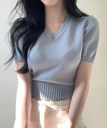 Vネック半袖ニット