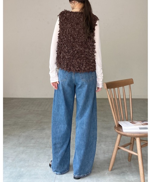 She's Closet(シーズクローゼット)の「深Vネックリボンヤーンフリンジニットベスト(ベスト・レディース・ブラック/アイボリー/ブラウン・FREE)」の13枚目の写真