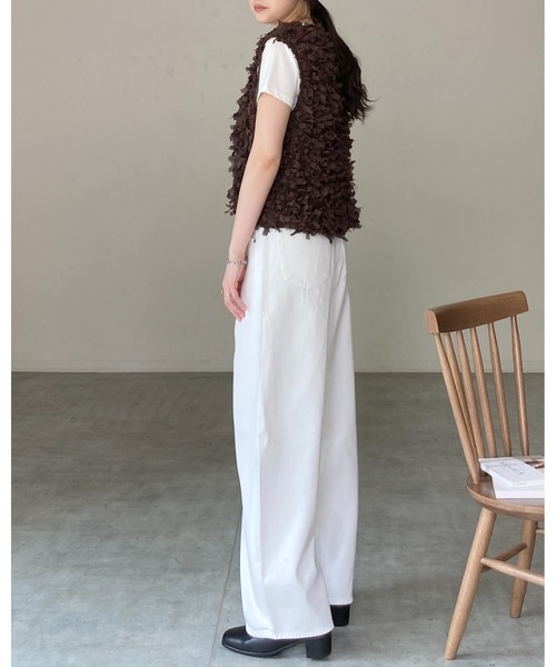 She's Closet(シーズクローゼット)の「深Vネックリボンヤーンフリンジニットベスト(ベスト・レディース・ブラック/アイボリー/ブラウン・FREE)」の19枚目の写真