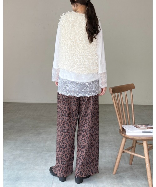 She's Closet(シーズクローゼット)の「深Vネックリボンヤーンフリンジニットベスト(ベスト・レディース・ブラック/アイボリー/ブラウン・FREE)」の22枚目の写真