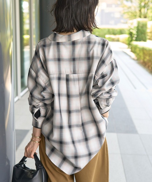 AMERICAN HOLIC(アメリカンホリック)の「【WEB限定】イージーケアチェックシャツ(シャツ/ブラウス・レディース・グリーン/ブラック/ブルー/アイボリー・M/L)」の17枚目の写真