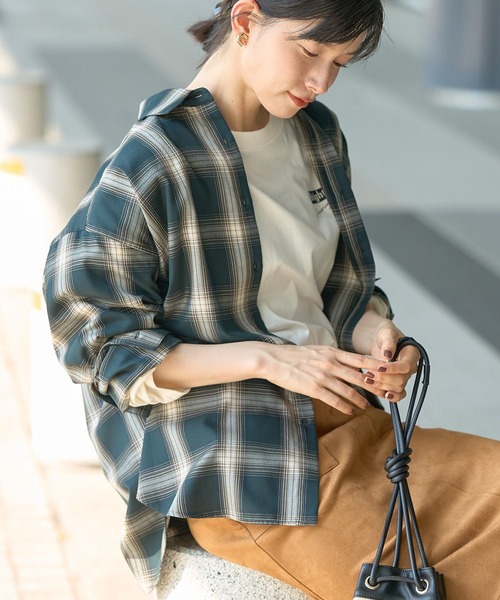 AMERICAN HOLIC(アメリカンホリック)の「【WEB限定】イージーケアチェックシャツ(シャツ/ブラウス・レディース・グリーン/ブラック/ブルー/アイボリー・M/L)」の22枚目の写真
