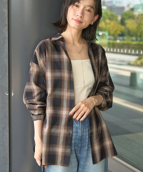 AMERICAN HOLIC(アメリカンホリック)の「【WEB限定】イージーケアチェックシャツ(シャツ/ブラウス・レディース・グリーン/ブラック/ブルー/アイボリー・M/L)」の6枚目の写真
