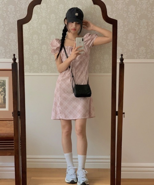 tunee（チュニー）の「【TUNE】チェック柄パフリーブワンピース（ワンピース・レディース・ピンク・FREE）」の8枚目の写真