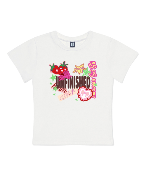 PAGESIISII(ページシシ)の「アンフィニッシュドステッカーズプリンティングスリムフィット半袖Tシャツアイボリー(Tシャツ/カットソー・レディース・その他・MEDIUM/LARGE)」の3枚目の写真