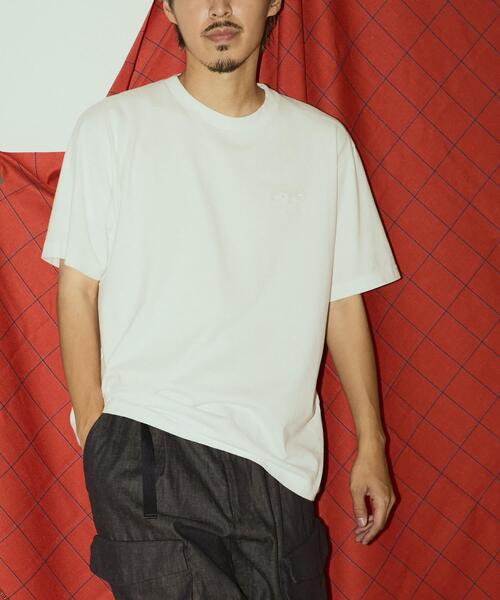 WHITE MOUNTAINEERING(ホワイトマウンテニアリング)の「『別注』White Mountaineering×EKAL LOGO EMBROIDERY T-SHIRTS(Tシャツ/カットソー・メンズ・ブラック/ホワイト・2/3)」の21枚目の写真